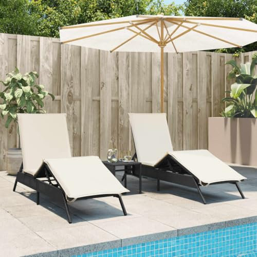 LAPOOH Sonnenliegen 2 STK. mit Tisch Schwarz Poly Rattan, Gartenliege, Liegestuhl, Sonnenstuhl, Sonneninsel Outdoor, Liegen, Gartenmöbel, Bäderliege, Relaxliege - 4002710