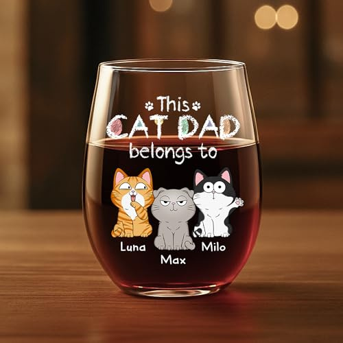 Personal Chic Custom Wine Glass – This Cat Dad Belongs to – Stemless Wine Glasses, Presents for Cat Lovers, Mums Wine Glass, Gin Glass, Dad Glass Gift (3 Cats)
