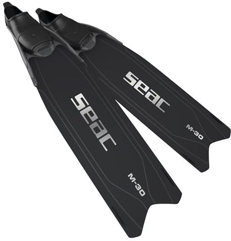 SEAC M-30 Flossen für Freediving und Speerfischen mit austauschbarem Flossenblatt. Lange Technopolymer-Flossen, weiches Fußteil aus Zwei Materialien, 30°-Winkel, auch für Presslufttauchgänge geeignet