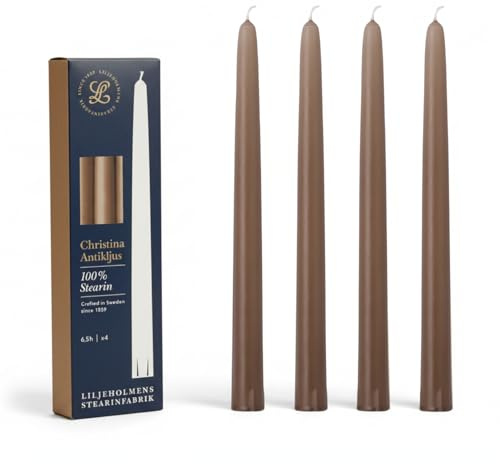 Braune Dinnerkerzen Nougat, 4er Set Tafelkerzen, 100% Stearin, edle braun beige Stabkerzen, Ø 21 × 255 mm, tropffrei & rußarm, RAL & Nordic Swan zertifiziert, skandinavische Deko für Tisch & Wohnraum