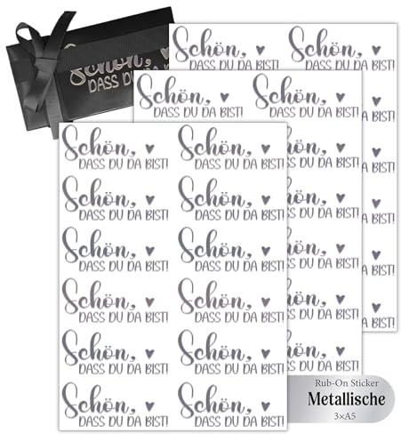 3 Aufkleber „Schön, dass du da bist“ Tischkarten aus Metall – Personalisierte Rub On Sticker mit lustigen Sprüchen & Schriftzug für Party, Familienfeier, Willkommensdekoration & Tischdeko (Silber)