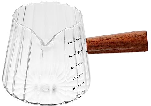 PRETYZOOM Pichet It Verre Résistant Chaleur avec Manche Bois Verre Translucide pour Mesurer Le Lait Sirop Café Maison Et Restaurant