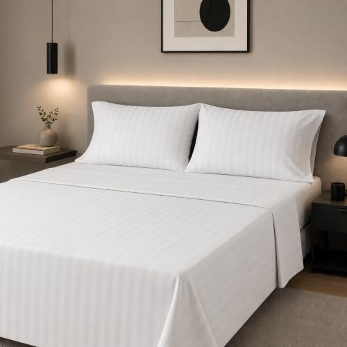 Completo Lenzuola Suite in Microfibra Tinta Unita a Righe Tono su Tono – Lenzuolo Sopra, Sotto con Angoli e Federe – Matrimoniale e Singolo – 6 Colori Disponibili (Bianco, Matrimoniale)