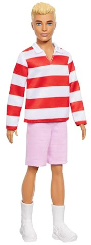 Barbie Fashionistas Ken-docka #241 med blont hår | Bär en röd- och vitrandig pikétröja med rosa shorts, vita strumpor och sneakers, HYV01