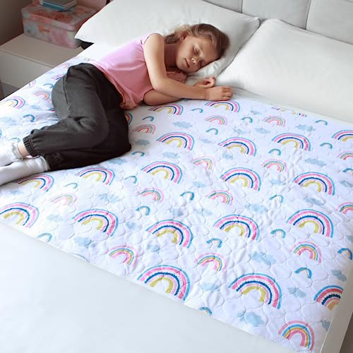 Hygge Sheets® Bettunterlage wasserdicht für Kinder & Jugendliche | passend für Einzel- & Jugendbett bis 140 cm Breite | Atmungsaktive, waschbare Matratzenauflage bei Inkontinenz | Regenbogen