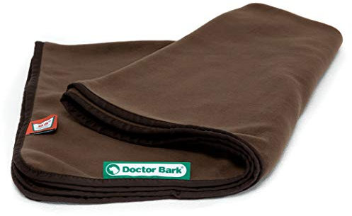 Doctor Bark | kuschelige Hundedecke waschbar bis 95°C, hygienische, weiche Fleecedecke für Sofa und Hundebett, Flauschige Haustierdecke - Made in Germany (L - 120x90 cm/Braun)