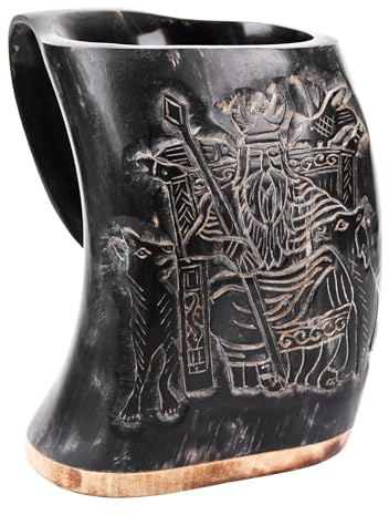 Battle-Merchant Wikinger Hornkrug mit Holzboden & Odin Motiv, ca. 850ml | Met-Krug, Bierkrug Graviert, Lebensmittelecht, Naturhorn, Poliert, Mittelalter, Reenactment, LARP