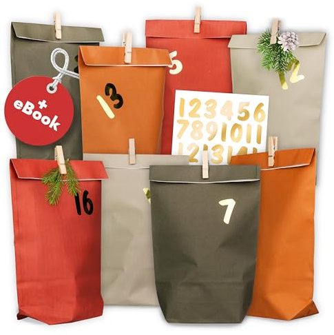 AMARI ® Adventskalender zum Befüllen - 24 Papier Adventstüten (mit Holzklammern) zum Basteln für Weihnachten - Papier Weihnachtstüten mit Zahlenaufkleber