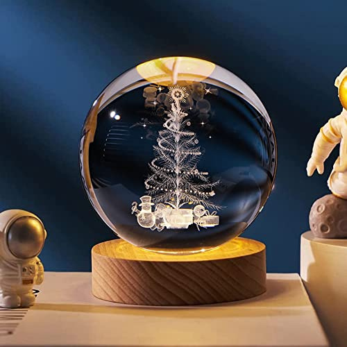 FullGen Regalos de Navidad, luz de bola de cristal 3D, luces de noche para árbol de Navidad con base de madera, lámpara de bola de cristal con base de luz LED, regalos de Navidad para niños, amigos,