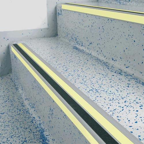 PERMALIGHT power langnachleuchtend Treppenkantensch.profil, 3 Streifen, R10/R13 schwarz, 66x30x1000mm, DIN 67510