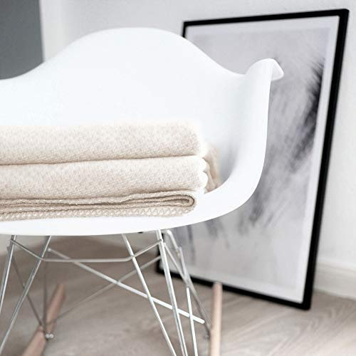 RIEMA® Flauschige Wolldecke Emma | Kuscheldecke aus 100% Bio-Baumwolle (KBA) Made in Germany | beige Decke für Erwachsene | Größe: 150x200cm