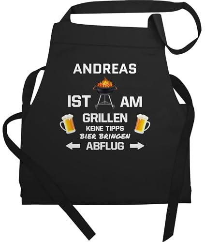 Geschenk mit Namen personalisiert by Shirtracer - Schürze - Grillschürze - Bin am Grillen mit Namen - Geburtstag Vatertag Lustig Geschenke Grillzubehör