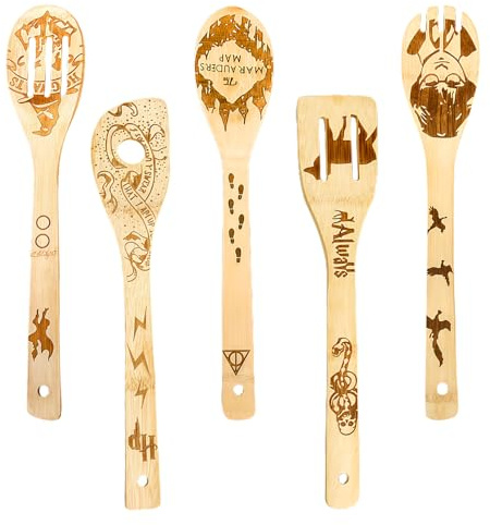 Magie Gravierte Holzlöffel,5 Stück Funny Holzkochlöffel,Küchenzubehör zum Kochen Kochlöffel,Einweihungsgeschenk, Geschenke für Weihnachten,Thanksgiving,Hochzeit