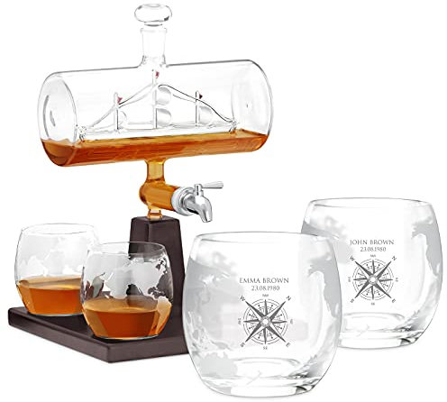Maverton Personalised Whisky Decanter Brandy Rum Bourbon Whiskey Set - 4 Brandy Whisky Glasses with Engraving - Original 1000 ml Decanter Set with Ship Inside - Compass for Couple
