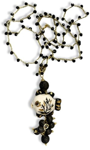 Collana all'uncinetto con perline e ciondolo estivo in ceramica (Nera)