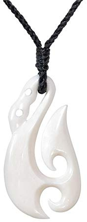 81stgeneration Handgeschnitzter Großer HEI Matau Haifischschwanz-anhänger aus Knochen | Surfer-Accessoires für Herren | Handgemachte Tribal Fischhaken Halskette | Koru-spiralamulett im Maori-Stil