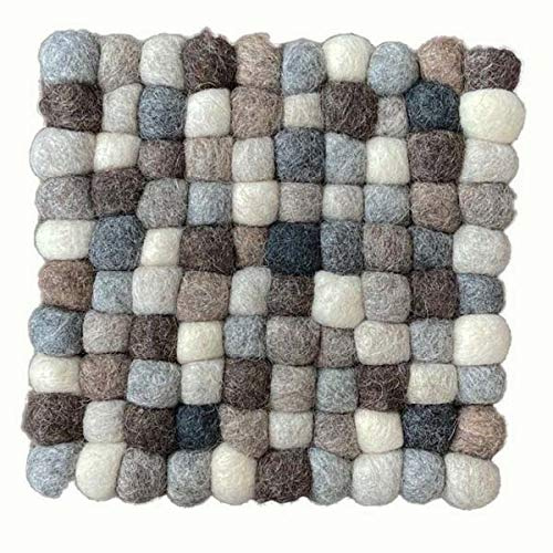 maylow Yoga mit Herz felticrafts Topf Untersetzer aus Filz Handmade Filzkugeln schmutzabweisend wasserabweisend (grau - eckig, 16,5 x 16,5 cm)