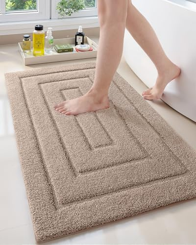 COLOR&GEOMETRY Badezimmerteppich 44 x76 cm, Extra Weiche und Saugfähige Badematte aus Mikrofaser, Maschinenwaschbare Badteppich, Badvorleger für Badezimmerboden und Badewanne, Rollenpackung, Beige