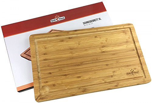Grillfürst Schneidebrett - rutschfestes Tranchierbrett aus Bambus zur Zubereitung von Fleisch, Servierbrett für Käse und Wurst, 50 x 30 x 2,5 cm