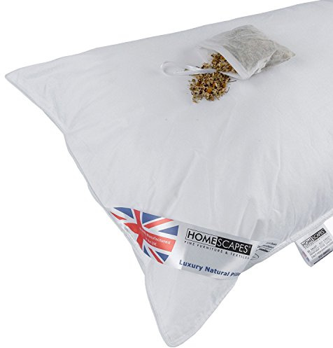 HOMESCAPES Oreiller Naturel parfumé à la Camomille en Duvet et en Plumes d'oie, Oreiller gonflant Soutien Moyen-Ferme 50 x 75 cm