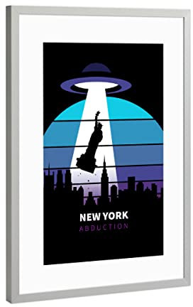 artboxONE Poster mit Rahmen Silber 60x40 cm Statue of Liberty Abducted von Albertees - gerahmtes Poster