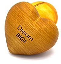 Thankgoods Handschmeichler Holzherz mit Gravur - Dream Big! 6,5 x 5,5 cm Geschenk