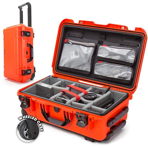 NANUK 935 Pro Photo Kit – Wasserdichter Hartschalenkoffer für Kameras, mit gepolsterten Trennwänden und Rollen, 56 x 36 x 23 cm – Staubdicht und stoßfest, Handgepäck (Orange)
