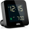 Braun Reloj Despertador Digital Snooze, Pantalla LCD Negativa, configuración rápida, Alarma Crescendo Beep en Negro, Modelo BC09B