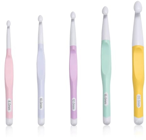 JYNXOR 5 ganci per principianti con testa in ABS,Uncinetti Grandi, per filo spesso, manico in plastica, ideali per L'Artrite Mano per Amanti Dell'Uncinetto(misura 8mm,10mm,12mm,15mm,20 mm)