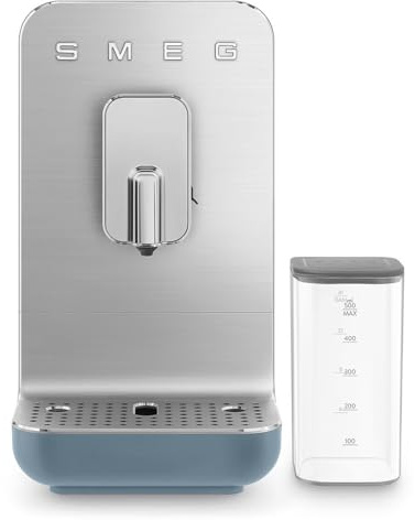 Smeg, Machine à Café Expresso Automatique BCC13SBMEU, Système de Lait, Broyeur à Grain Intégré, Thermoblock, Réservoir 1,4 L, Bac d'égouttement Amovible, Dimensions Compactes, 1350 W, Storm Blue