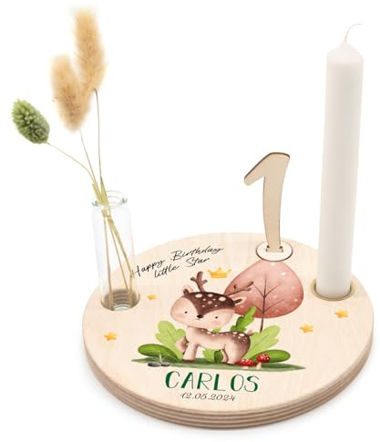 GRAVURZEILE Bedruckter Geburtstagsteller aus Holz - Waldtiere REH - Personalisiert mit Name & Datum - inkl. Kerzenhalter, Glasvase & Zahlen 0-9 - Geschenk für Baby & Kinder zum Geburtstag