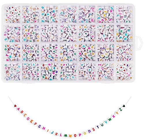 HANDI STITCH Alphabet-Perlen, Weiß, Acryl, mit Box (1620 Stück) – runde Alphabet-Perle 7 mm mit farbigem Buchstaben und Kristallfaden – selbstgemachter Schmuck, Armbandherstellung & Handwerk