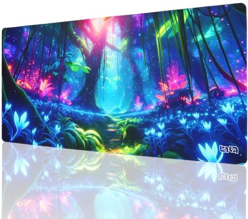 Tilt Gaming Mauspad 900x400 mm - 4 mm rutschfeste Schreibtischunterlage Groß - Speed-Oberfläche & HD-Druck - Maschinenwaschbar Mousepad XXL für Gaming und Büro - Cosmic Forest Desk Mat