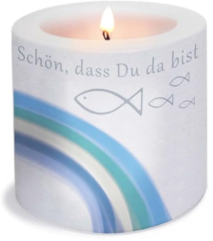 Serviettenshop Kerze rund Rainbow Fishes | Kommunion,Konfirmation, Taufe für Jungen mit Regenbogen und Fische | Schön DASS du da bist | Ø 8cm | Höhe 7,5cm
