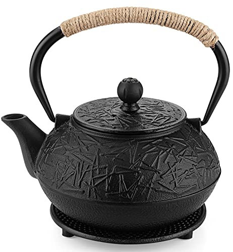 Fuloon Teekanne Gusseisen mit Emailliertem Interieur, Japanische Teekanne mit Sieb, 900ML Teapot mit Verbrühungsschutzgriff und Untersetzer, für Zuhause und Büro (Kiefernnadeln)