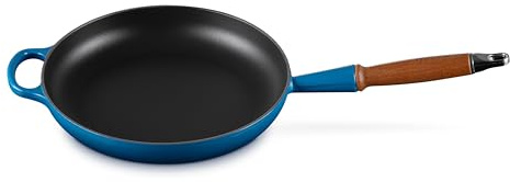 LE CREUSET emaljerad gjutjärnspanna alpin med trähandtag, 26 cm, blå (Marseille)