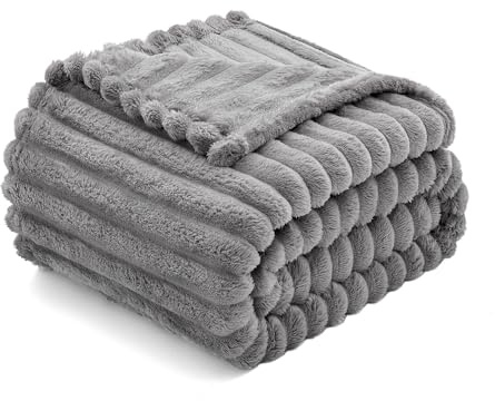 MIULEE Kuscheldecke Fleecedecke Grau Mikrofaser Decke 1er Set 150x200cm | Flauschig Weich Wärmend Leicht Flanell Einfarbig Couch Sofa Schlafzimmer Überwurf Tagesdecke Vielseitig Gemütlich Dekorativ