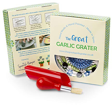 Garlic Grater Plate Set with brush and peeler. (#Ref 20). Handmade and Hand painted in Cordoba, Spain. White with blue rim and circle. Olive pattern.