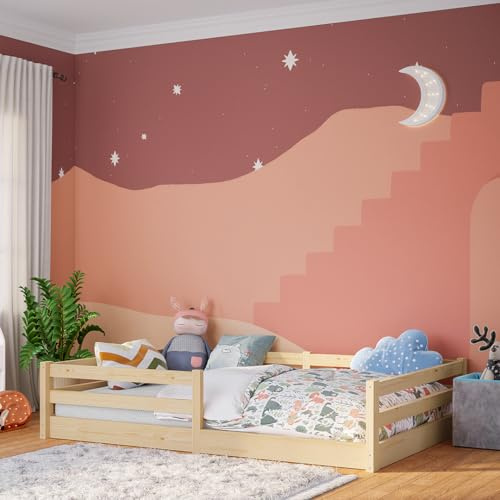 Bellabino Iskri Bodenbett 140x200 cm – Montessori Kinderbett mit Rausfallschutz & Lattenrost – Holzbett für Jungen & Mädchen aus Kiefer Massivholz in Natur – Kleinkindbett