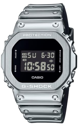 Casio Watch GM-5600YM-8ER, silver, Modern