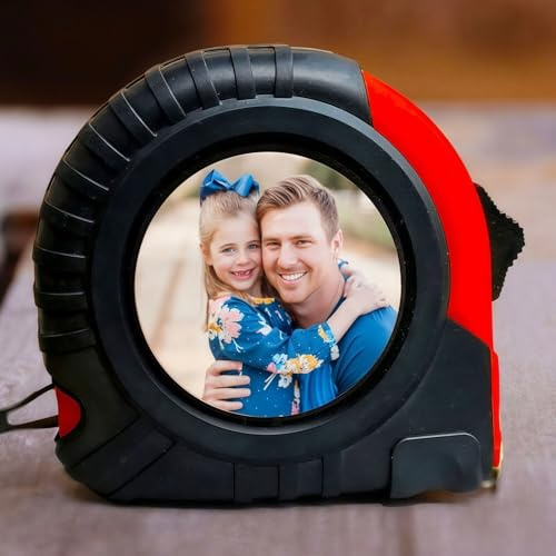 Drawelry Personalisierte Foto Maßbänder mit Bild Name Text Gravur Hängeschnalle Bandmaß 5-7,5 Meter DIY Einziehbar Länge Größe Maßen Werkzeuge Bandmaß Vatertag Geburtstag Geschenke für Papa Dad (B1)