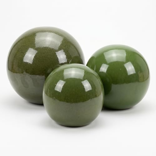 Teramico Deko Gartenkugeln (Olive Grün, 3er Set 12cm, 16cm und 20cm) | Hochwertige Dekokugeln als stilvollen Blickfang für Deinen Garten, die perfekte Ergänzung für Beete und Terrassen