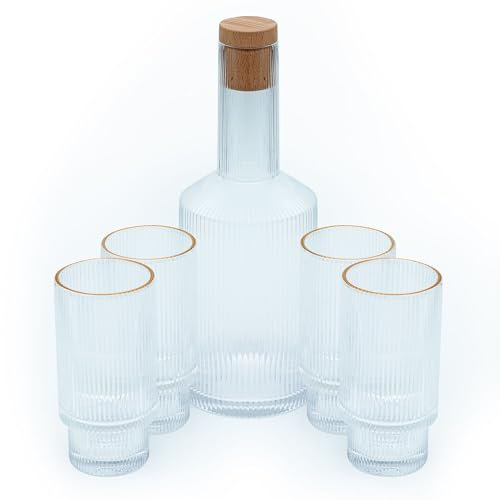 Set caraffa in vetro Intirilife caraffa con tappo e 4 bicchieri con bordo dorato - caraffa capacità 1.7 L - bicchieri capacità 260 ml - caraffa in cristallo per acqua tè freddo vino succo di frutta