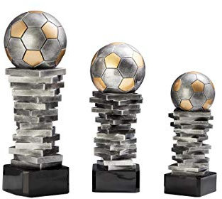 Henecka ⚽️ Fussball-Pokal, Fußball-Trophäe, Spieler beim Fallrückzieher auf Marmorsockel, mit Wunschgravur, wählbar in 3 Farben (Resin)
