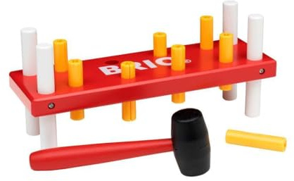 BRIO World 30525 Bultbräda, röd | Pounding Bench 10 delar. I trä och plast med gummiklubba. För barn från 12 månader. Klassiker.
