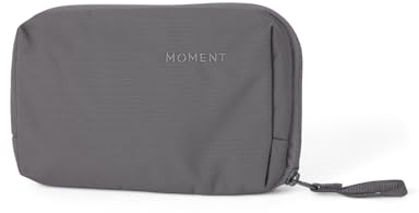 MOMENT Everything Tech Organizer – Wasserabweisende Reisetasche für Kabel, Ladegeräte und Zubehör | Reguläre und Mini-Größen I Grau, Mini