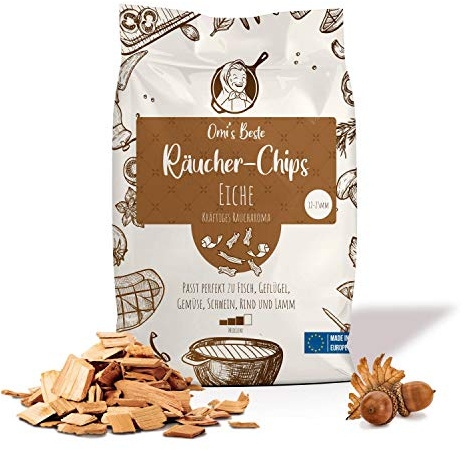 Omi's BESTE© Räucherchips Eiche - ca. 0,8kg bis 0,85kg - BBQ Räucherholz für kräftiges Raucharoma | 100% natürliches & traditionelles Smoker-Holz für Grillen, Räuchern und Barbecue - Wood Chips