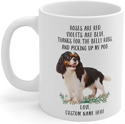 Kaffeebecher Spruch Für Haustierliebhaber, Cavalier King Charles Spaniel, Dreifarbig, Personalisierter Name, Rosen Sind Rot, Veilchen Sind Blau, Hund Weiß Kaffeetasse Retro Bürotasse Für 330Ml