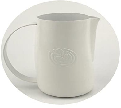 Taza de espuma de leche blanca de teflón de cuerpo curvado de 500 ml para máquinas de espresso, perfecta para arte con leche y jarras de vapor