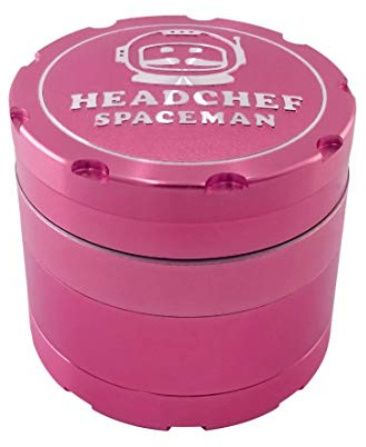 Headchef Spaceman Kräutermühle aus Metall mit Laserstrahlschnitt, ultrascharfen Zähnen und Siebschaber, Version 2-4-teiliges Mahlwerk, 55 mm (Starburst Pink)